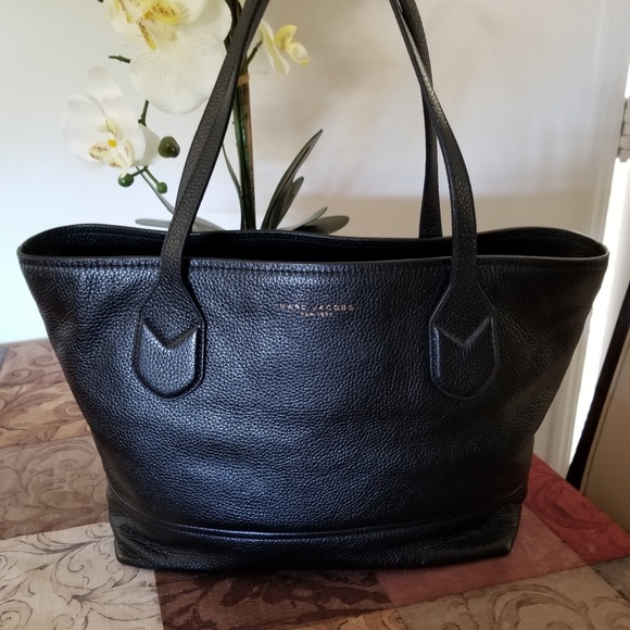 Marc Jacobs Handbags - 💖💖RESERVED FOR KATHY K💖💖